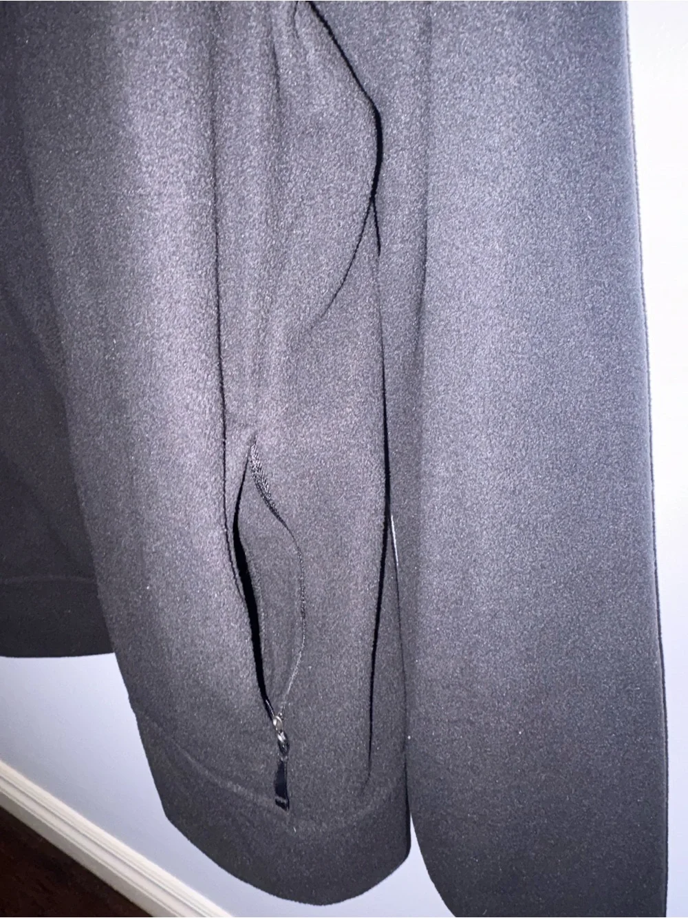 The North Face Men's Black Full-Zip Fleece Jacket - Logo Chest